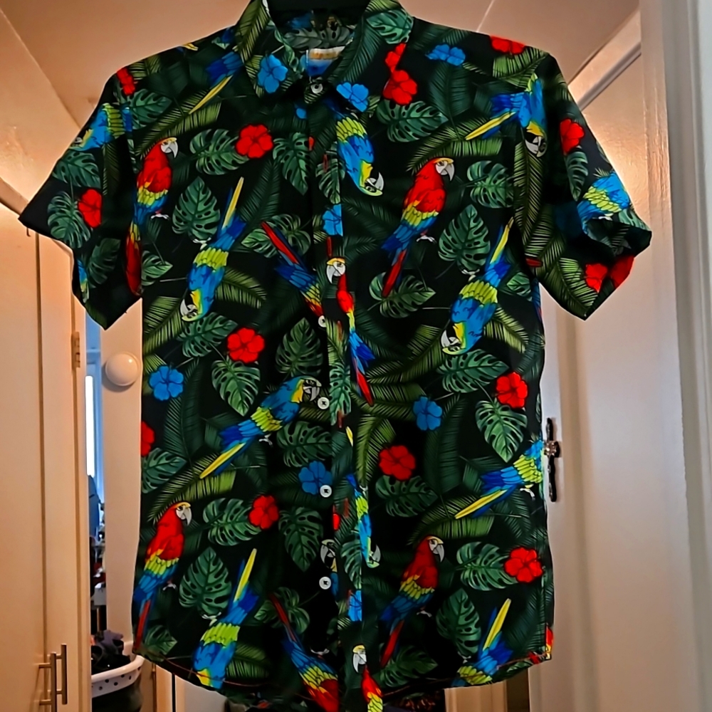 Boys Tropical Parrot 🦜 shirt